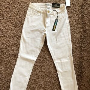 Refuge White Skin Tight Legging Jeans Size 4